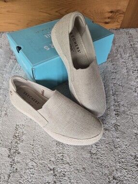 Skechers Slip-On Loafers in Light Beige